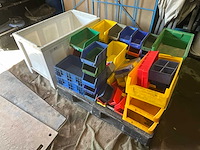 Diverse stapelbakken - afbeelding 1 van  1