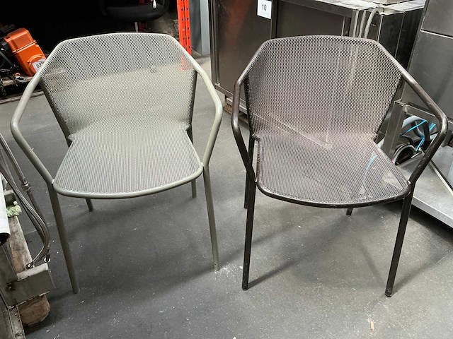Diverse stapelbare terrasstoelen (20x) - afbeelding 1 van  4