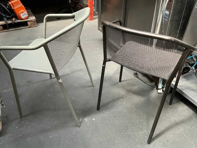 Diverse stapelbare terrasstoelen (20x) - afbeelding 2 van  4