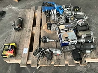 Diverse startmotoren. - afbeelding 1 van  11
