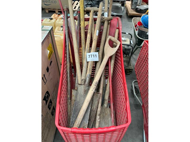 Diverse steelgereedschappen - afbeelding 1 van  3