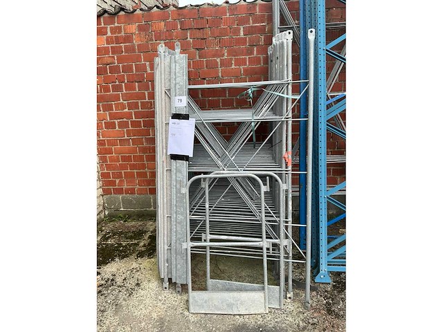Diverse steigerframes (36x) - afbeelding 2 van  5