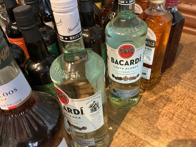 Diverse sterke dranken en likeuren (23x) - afbeelding 3 van  8