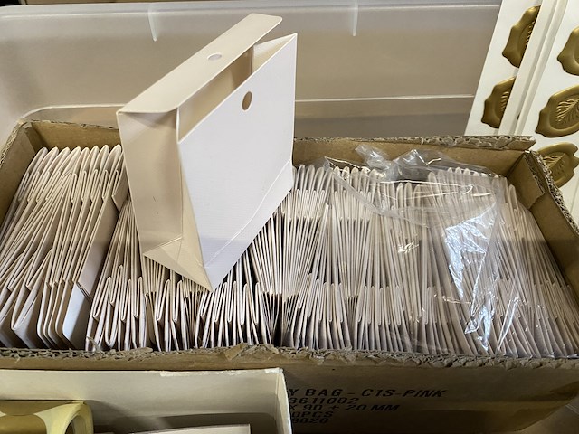 Diverse stickers - lint - deco - verpakking - afbeelding 5 van  5