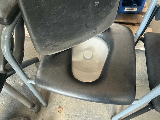 Diverse stoelen (4x) - afbeelding 6 van  6