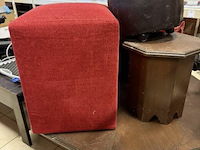 Diverse stoelen en tafeltjes - afbeelding 2 van  3