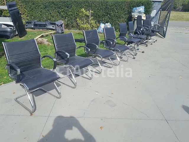 Diverse stoelen - afbeelding 2 van  7