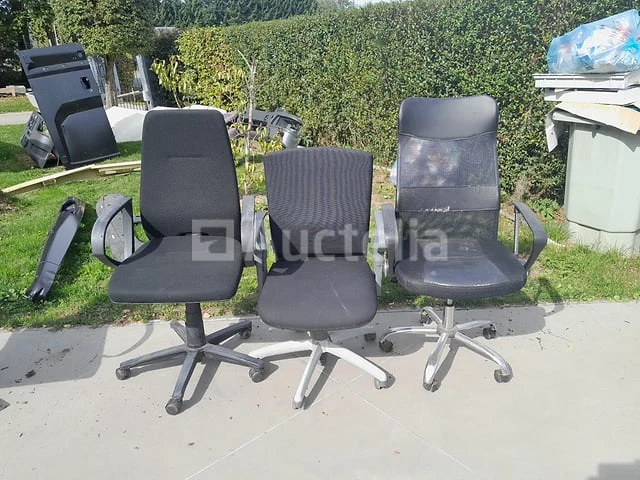 Diverse stoelen - afbeelding 5 van  7