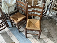 Diverse stoelen - afbeelding 3 van  9