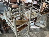 Diverse stoelen - afbeelding 4 van  9