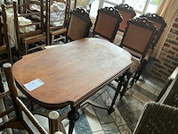 Diverse stoelen - afbeelding 8 van  9