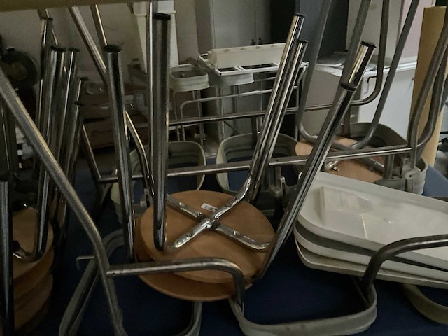 Diverse stoelen/krukken (36x) - afbeelding 3 van  14