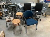 Diverse stoelen/krukken (36x)