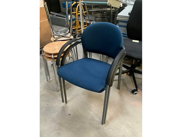 Diverse stoelen/krukken (36x) - afbeelding 8 van  14