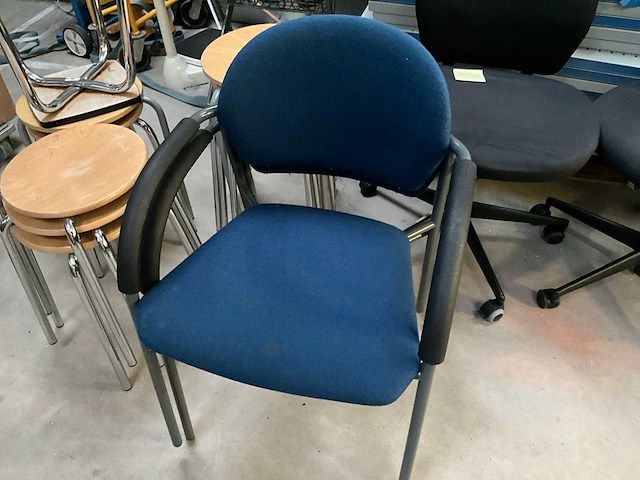 Diverse stoelen/krukken (36x) - afbeelding 9 van  14