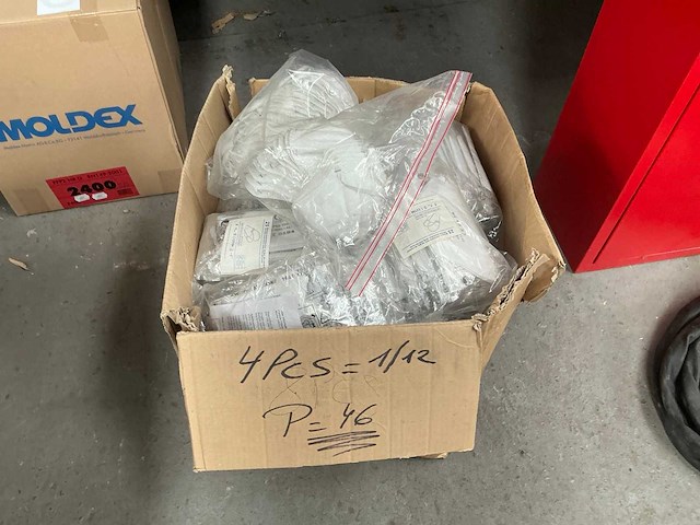 Diverse stofmasker (575x) - afbeelding 1 van  3