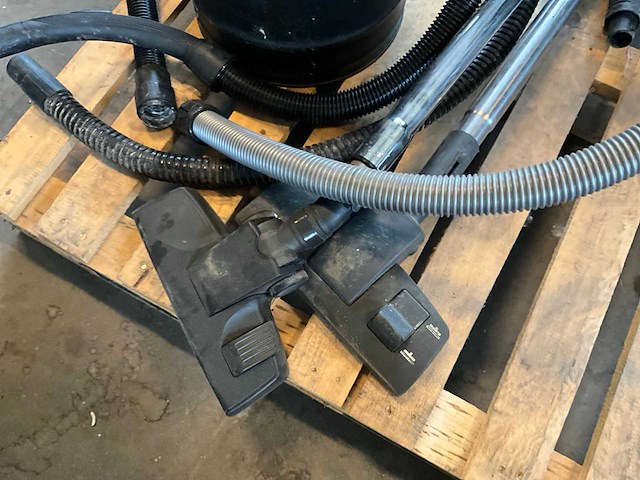 Diverse stofzuigers (2x) - afbeelding 8 van  11