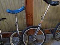 Diverse stuntfietsen - afbeelding 3 van  5