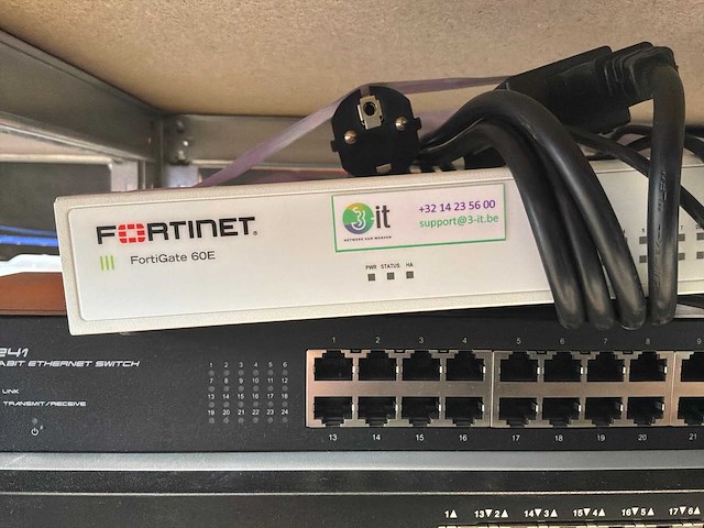 Diverse switches - afbeelding 5 van  5