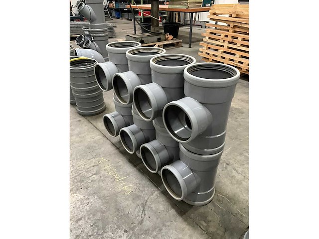 Diverse t-verbindingsstukken wavin (8x) - afbeelding 4 van  7