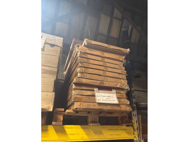 Diverse tabletten voor lavabo - afbeelding 8 van  11