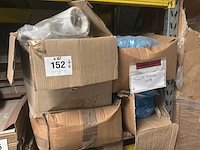 Diverse tabletten voor lavabo - afbeelding 11 van  11