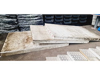 Diverse tafels en planken - afbeelding 9 van  17