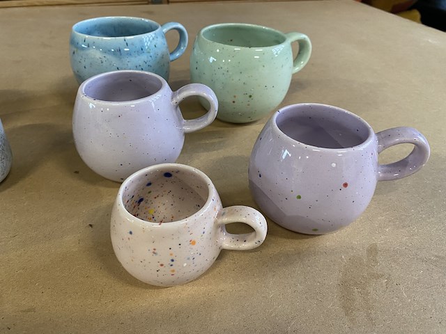 Diverse tassen - egg back home - afbeelding 3 van  7