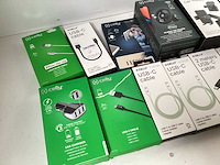Diverse telefoonhouders en -kabels (13x) - afbeelding 2 van  3