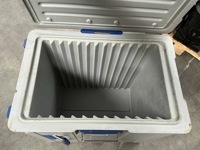 Diverse thermoboxen (5x) - afbeelding 4 van  8
