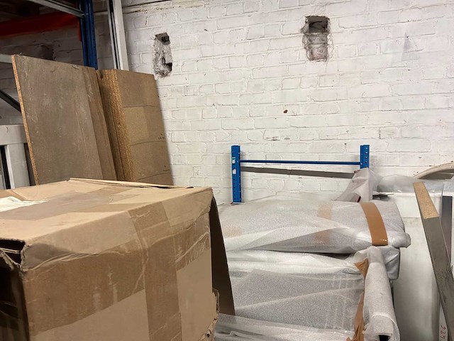 Diverse toebehoren badkamer en sanitair - afbeelding 21 van  25