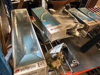 Diverse toebehoren badkamer en sanitair - afbeelding 14 van  25