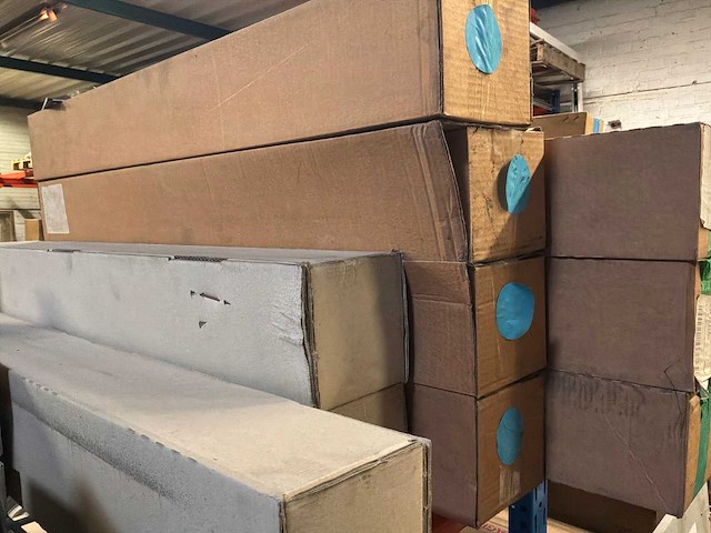 Diverse toebehoren badkamer en sanitair - afbeelding 24 van  25