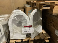 Diverse toiletten en urinoirs (26x) - afbeelding 2 van  8