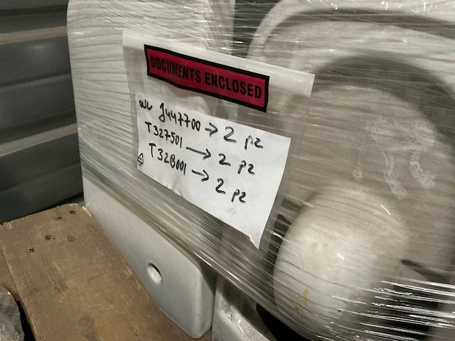 Diverse toiletten en urinoirs (26x) - afbeelding 6 van  8