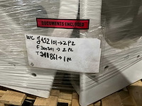 Diverse toiletten en urinoirs (26x) - afbeelding 7 van  8