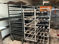 Diverse transportkarren - afbeelding 2 van  2