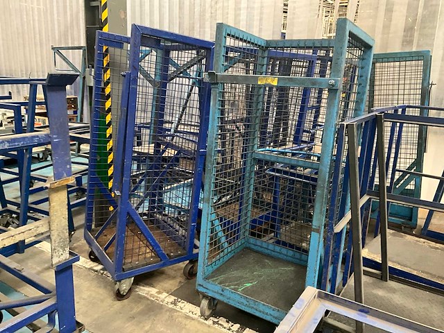 Diverse transport/magazijnkar/stapelkar (3x) - afbeelding 1 van  15