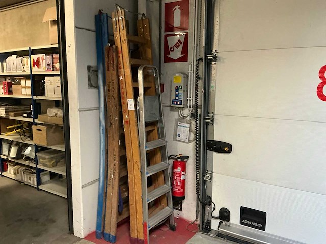 Diverse trap-en vouwladders (4x) - afbeelding 2 van  3