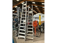 Diverse trapladders (2x) - afbeelding 1 van  7