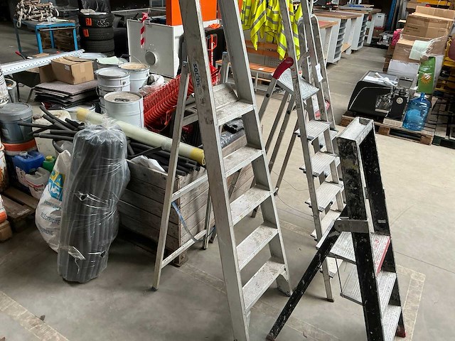 Diverse trapladders (4x) - afbeelding 3 van  5