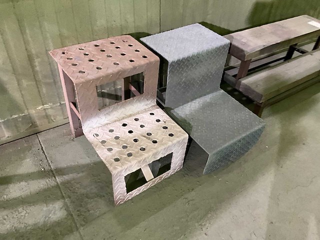 Diverse trappen (3x) - afbeelding 4 van  4