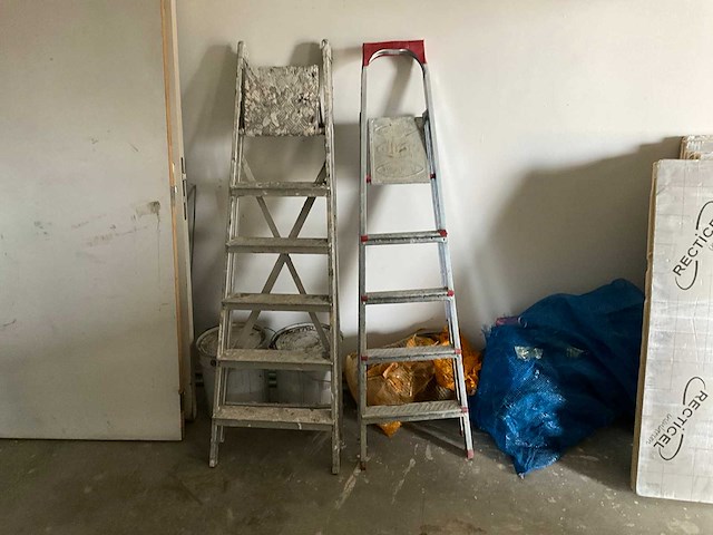 Diverse trappen (3x) - afbeelding 1 van  8