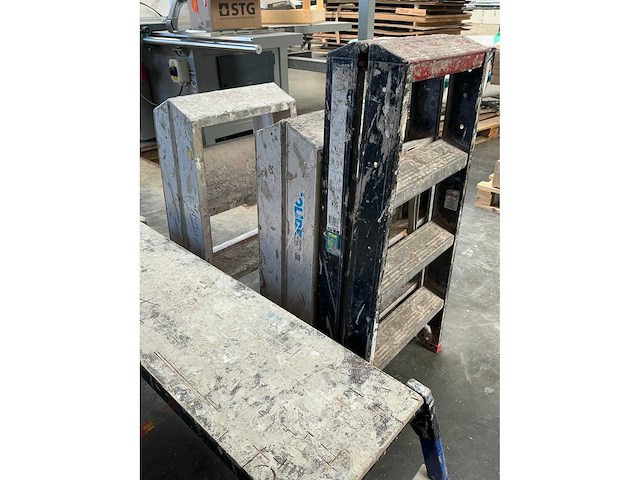Diverse trappen (3x) - afbeelding 2 van  3