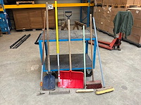 Diverse tuingereedschappen - afbeelding 2 van  7