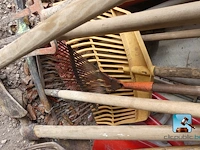 Diverse tuingereedschappen - afbeelding 2 van  12