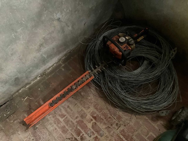 Diverse tuinmachines (3x) - afbeelding 1 van  9