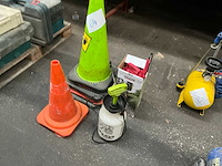 Diverse tuinspuiten (2x) - afbeelding 1 van  2