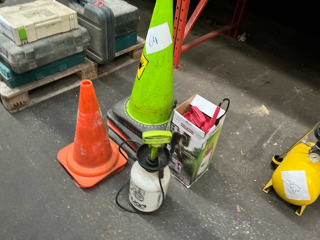 Diverse tuinspuiten (2x) - afbeelding 3 van  3