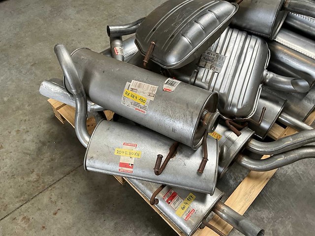 Diverse uitlaten - afbeelding 5 van  9